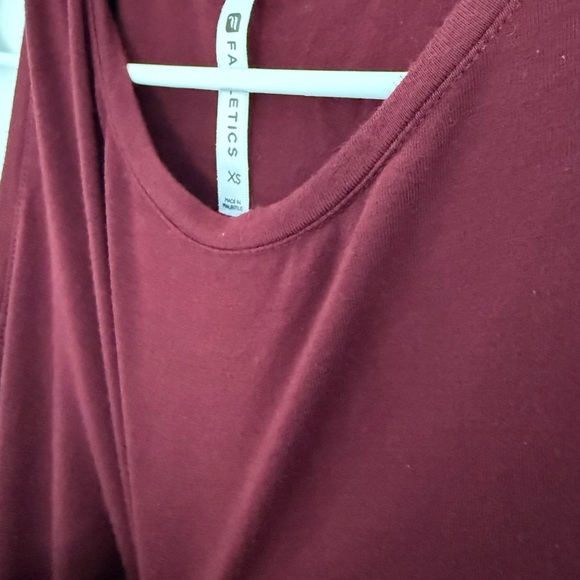 Fabletics Tunic Maroon Size XS - Picture 5 of 5